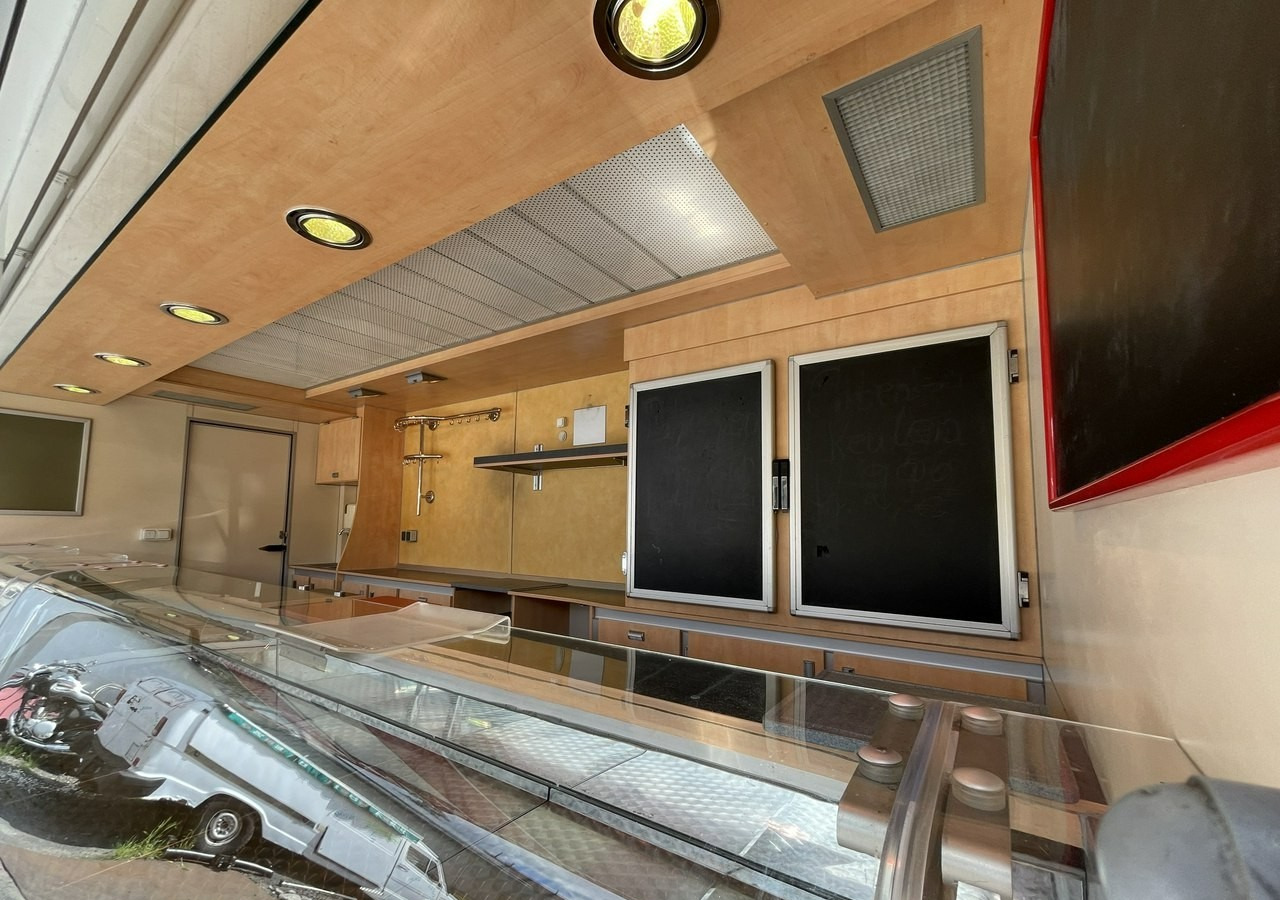 Fiat Ducato Autosklep wędlin Gastronomiczny Food Truck Foodtruck Sklep Borco - Autorulota comerciala: Foto 3 Fiat Ducato Autosklep wędlin Gastronomiczny Food Truck Foodtruck Sklep Borco - Autorulota comerciala: Foto 3