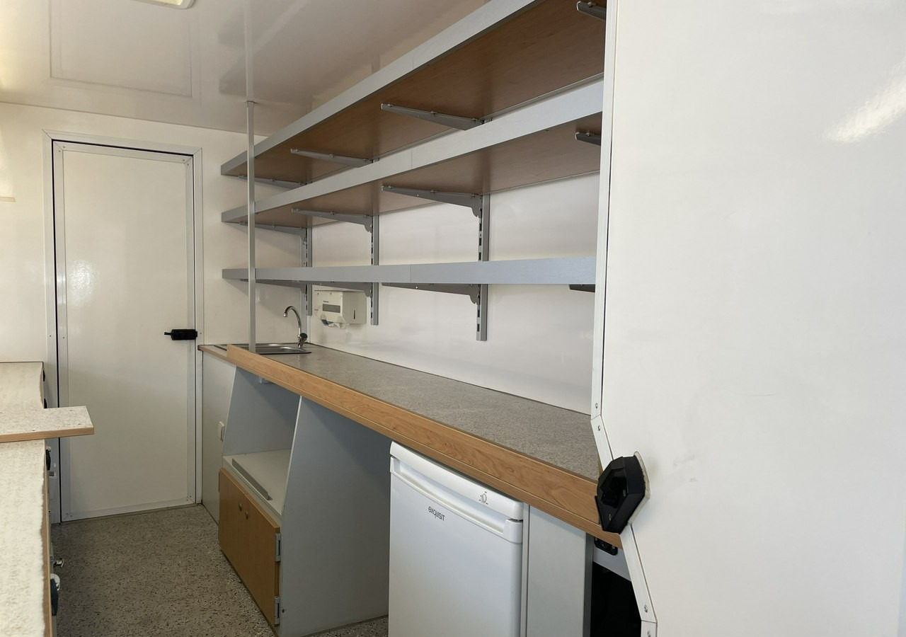 Leasing de  Fiat Ducato Autosklep wędlin Gastronomiczny Food Truck Foodtruck Sklep W-zasi 20 Fiat Ducato Autosklep wędlin Gastronomiczny Food Truck Foodtruck Sklep W-zasi 20: Foto 15