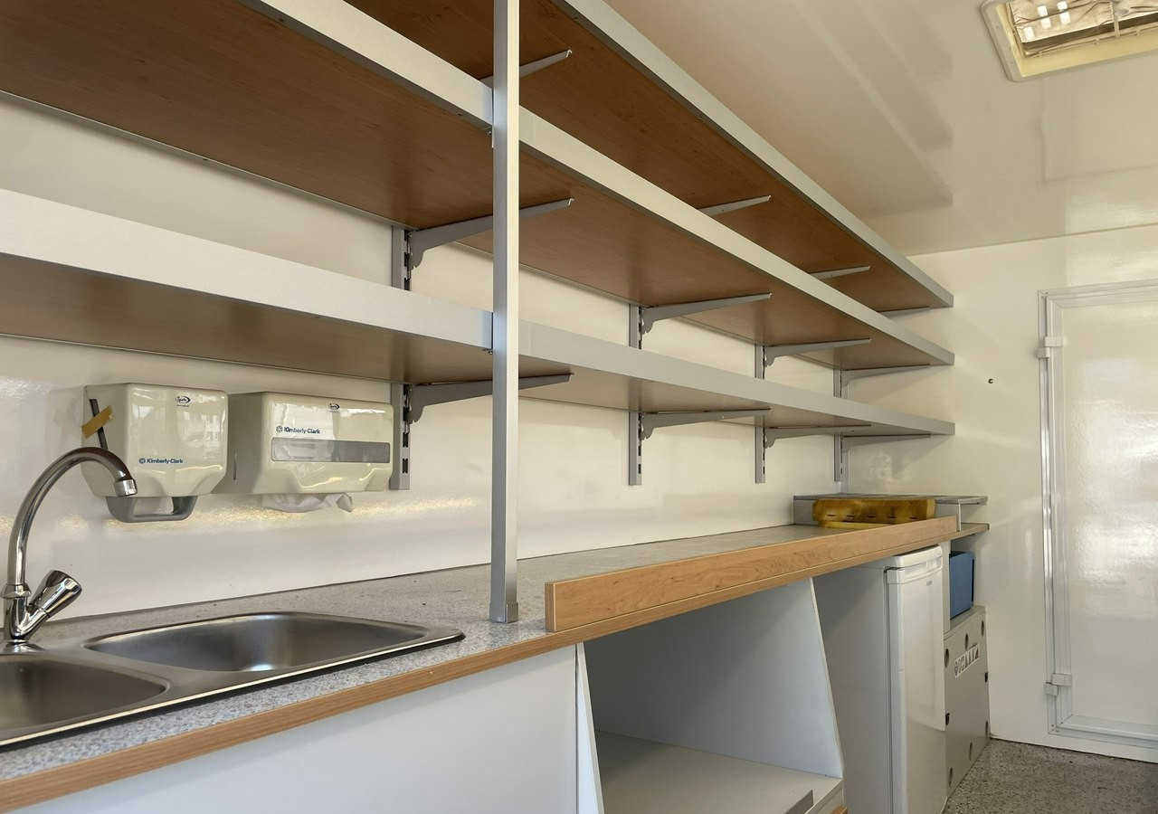 Fiat Ducato Autosklep wędlin Gastronomiczny Food Truck Foodtruck Sklep W-zasi 20 - Autorulota comerciala: Foto 5 Fiat Ducato Autosklep wędlin Gastronomiczny Food Truck Foodtruck Sklep W-zasi 20 - Autorulota comerciala: Foto 5