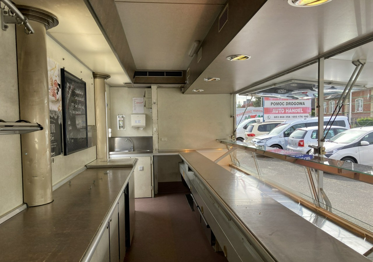 Fiat Ducato Autosklep wędlin Gastronomiczny Food Truck Foodtruck Sklep bar Borco - Autorulota comerciala: Foto 5 Fiat Ducato Autosklep wędlin Gastronomiczny Food Truck Foodtruck Sklep bar Borco - Autorulota comerciala: Foto 5