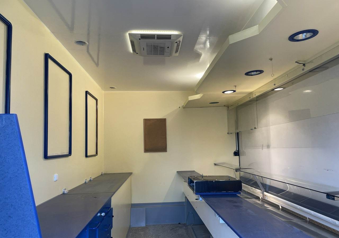 Fiat Ducato Autosklep wędlin Klima Gastronomiczny Food Truck Foodtruck sklep 20 - Autorulota comerciala: Foto 3 Fiat Ducato Autosklep wędlin Klima Gastronomiczny Food Truck Foodtruck sklep 20 - Autorulota comerciala: Foto 3