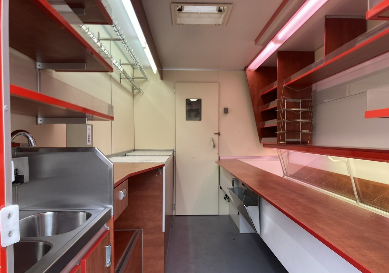 Fiat Ducato Autosklep wędliny Gastronomiczny Food Truck Foodtruck sklep Borco 20 - Autorulota comerciala: Foto 2 Fiat Ducato Autosklep wędliny Gastronomiczny Food Truck Foodtruck sklep Borco 20 - Autorulota comerciala: Foto 2