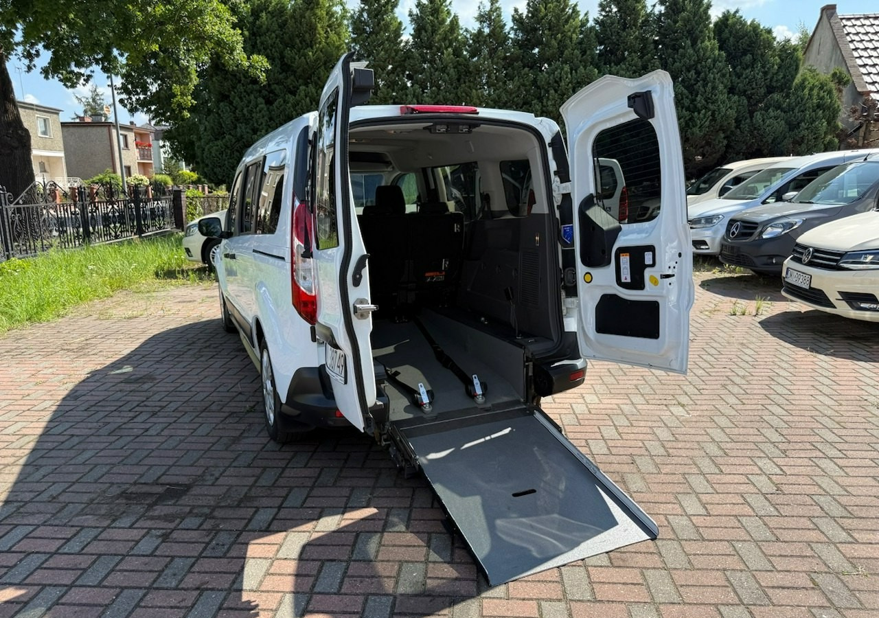Ford Tourneo Connect II Connect dla niepełnosprawnych Rampa Inwalida PFRON Model 2021 - Automobil: Foto 5 Ford Tourneo Connect II Connect dla niepełnosprawnych Rampa Inwalida PFRON Model 2021 - Automobil: Foto 5