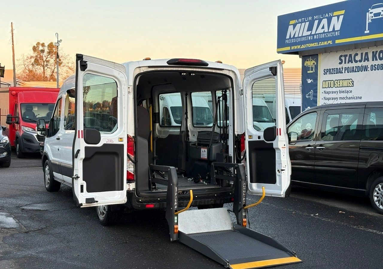 Ford Transit VIII Transit do przewozu Niepełnosprawnych 3 Wózki inwalida Rrampa 2020 - Automobil: Foto 1 Ford Transit VIII Transit do przewozu Niepełnosprawnych 3 Wózki inwalida Rrampa 2020 - Automobil: Foto 1