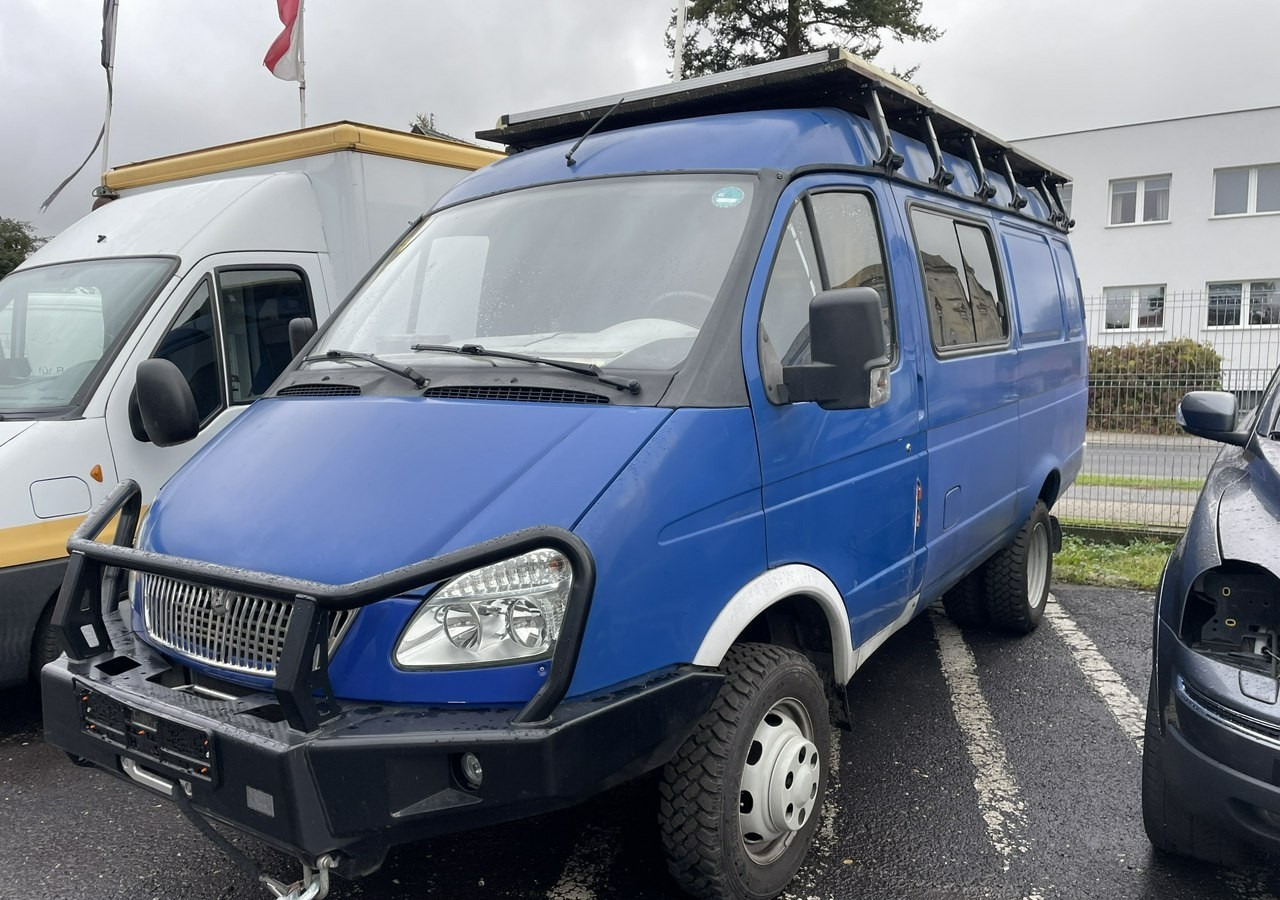 Gaz Gazela Gaz Gazelle Kamper furgon 4X4 benzyna + GAZ LPG Solar 94329km 2010 - Dubă: Foto 2 Gaz Gazela Gaz Gazelle Kamper furgon 4X4 benzyna + GAZ LPG Solar 94329km 2010 - Dubă: Foto 2