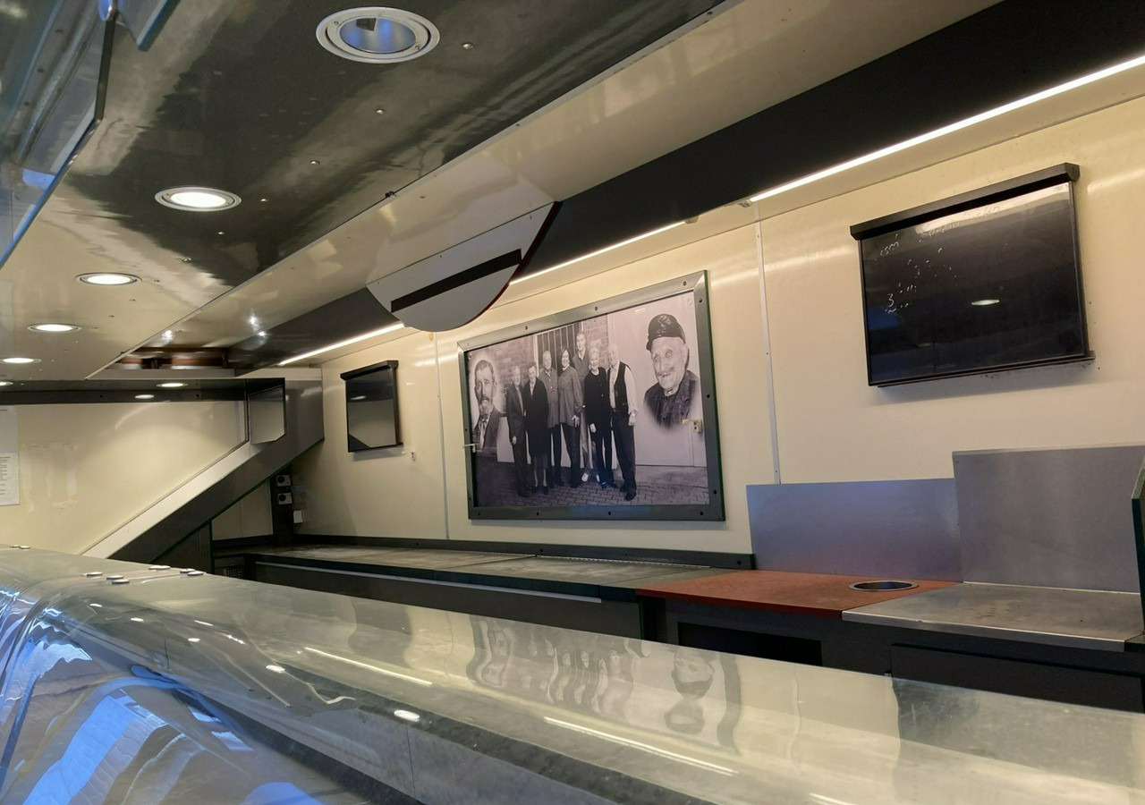 Inna Inny Autosklep wędlin Gastronomiczny Food Truck Foodtruck sklep Borco - Rulota comerciala: Foto 4 Inna Inny Autosklep wędlin Gastronomiczny Food Truck Foodtruck sklep Borco - Rulota comerciala: Foto 4