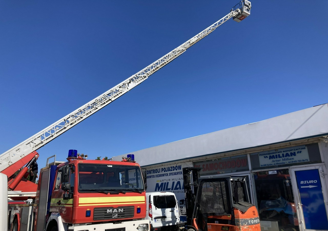 MAN L 2000 MAN 15,280 Straż pożarna drabina Strażacka zwyżka 32m Metz Model 20 - Autospeciala de stins incendii: Foto 4 MAN L 2000 MAN 15,280 Straż pożarna drabina Strażacka zwyżka 32m Metz Model 20 - Autospeciala de stins incendii: Foto 4