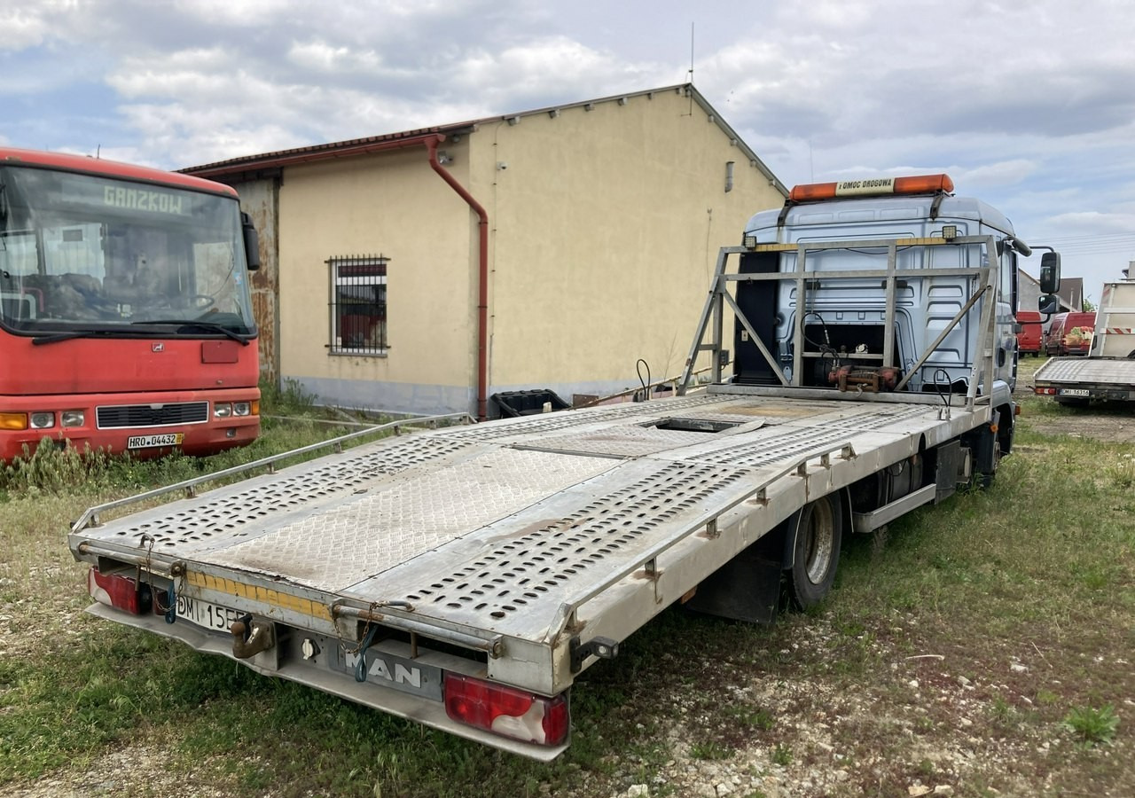 MAN TGL 8.210 Pomoc drogowa Autolaweta x 2 MAN TGL 8.210 Pomoc drogowa Autolaweta na 2 Auta 2005 - Maşină de tractare: Foto 4 MAN TGL 8.210 Pomoc drogowa Autolaweta x 2 MAN TGL 8.210 Pomoc drogowa Autolaweta na 2 Auta 2005 - Maşină de tractare: Foto 4