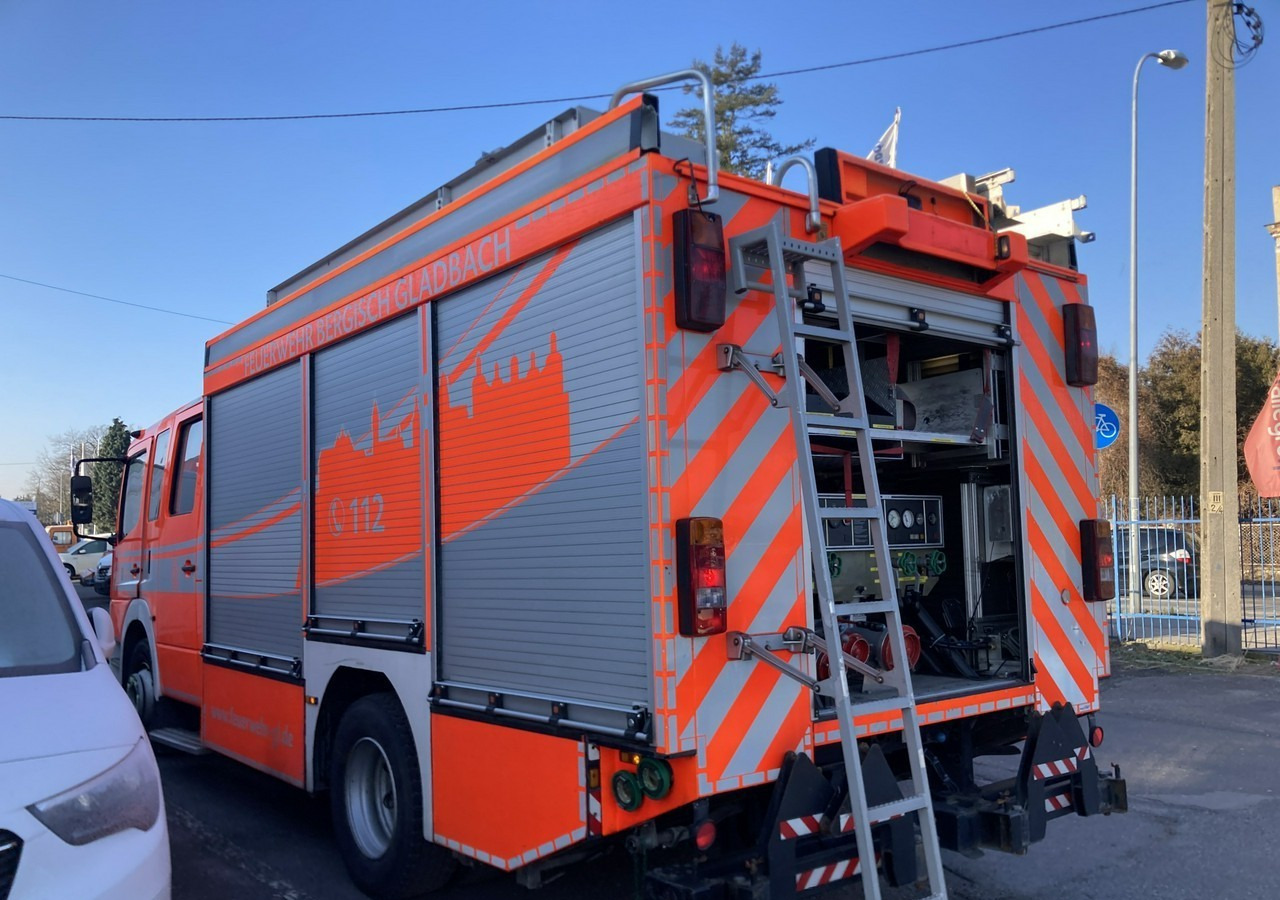 Mercedes-Benz Atego Atego15-280 Straż Pożarna Gaśnicza Ziegler 2020L wody 210L piany 20 - Autospeciala de stins incendii: Foto 4 Mercedes-Benz Atego Atego15-280 Straż Pożarna Gaśnicza Ziegler 2020L wody 210L piany 20 - Autospeciala de stins incendii: Foto 4