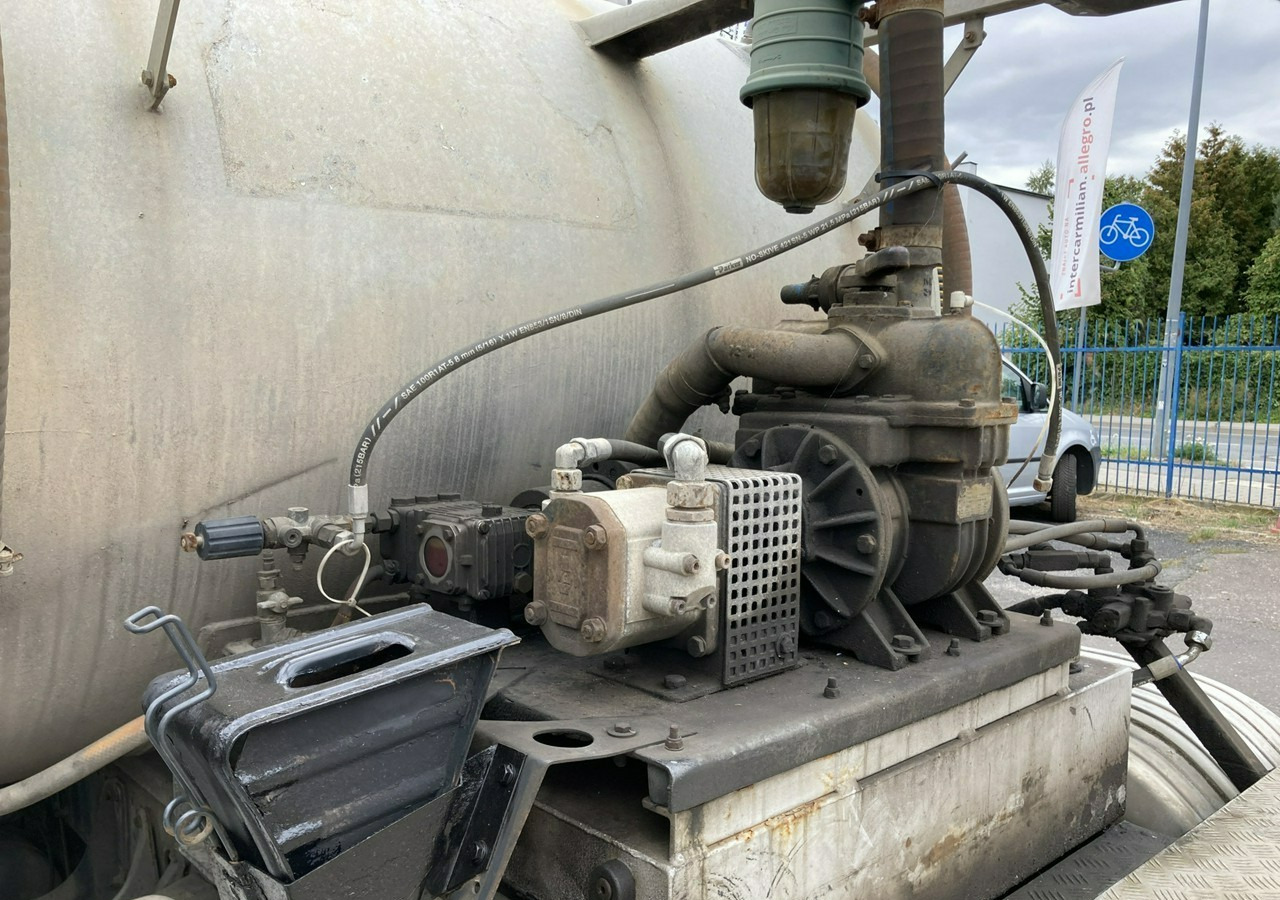 Mercedes-Benz Atego Atego716 Toitoi dowywozu WC Asanizacyjny Wuko Kanalizacja Toi Toi 20 - Maşină pentru vidanjări: Foto 5 Mercedes-Benz Atego Atego716 Toitoi dowywozu WC Asanizacyjny Wuko Kanalizacja Toi Toi 20 - Maşină pentru vidanjări: Foto 5