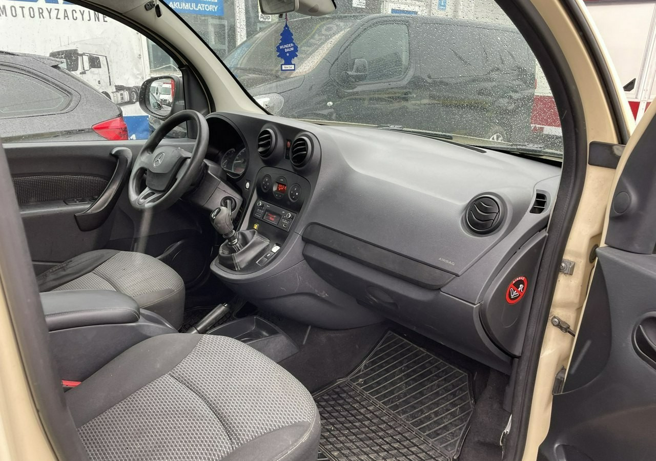 Mercedes-Benz Citan Citan Tourer Mercedes Citan 6-osob przewozu Niepełnosprawnych inwalida - Mașină break: Foto 3 Mercedes-Benz Citan Citan Tourer Mercedes Citan 6-osob przewozu Niepełnosprawnych inwalida - Mașină break: Foto 3