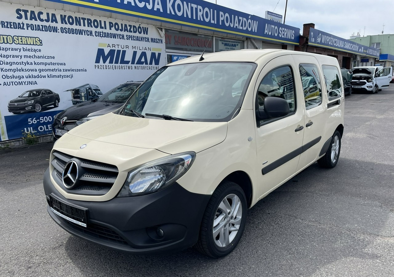 Mercedes-Benz Citan Citan Tourer Mercedes Citan 7-osob przewozu Niepełnosprawnych inwalida - Automobil: Foto 4 Mercedes-Benz Citan Citan Tourer Mercedes Citan 7-osob przewozu Niepełnosprawnych inwalida - Automobil: Foto 4