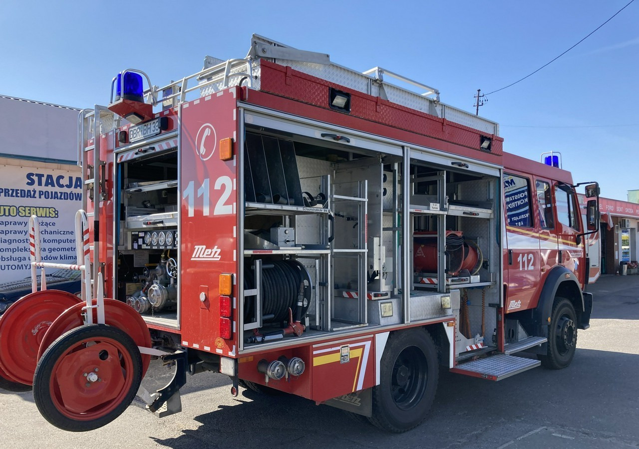 Mercedes-Benz Inny Mercedes-Benz Mercedes 1224 Straż Pożarna Gaśnicza 4X4 Metz 97 - Autospeciala de stins incendii: Foto 3 Mercedes-Benz Inny Mercedes-Benz Mercedes 1224 Straż Pożarna Gaśnicza 4X4 Metz 97 - Autospeciala de stins incendii: Foto 3
