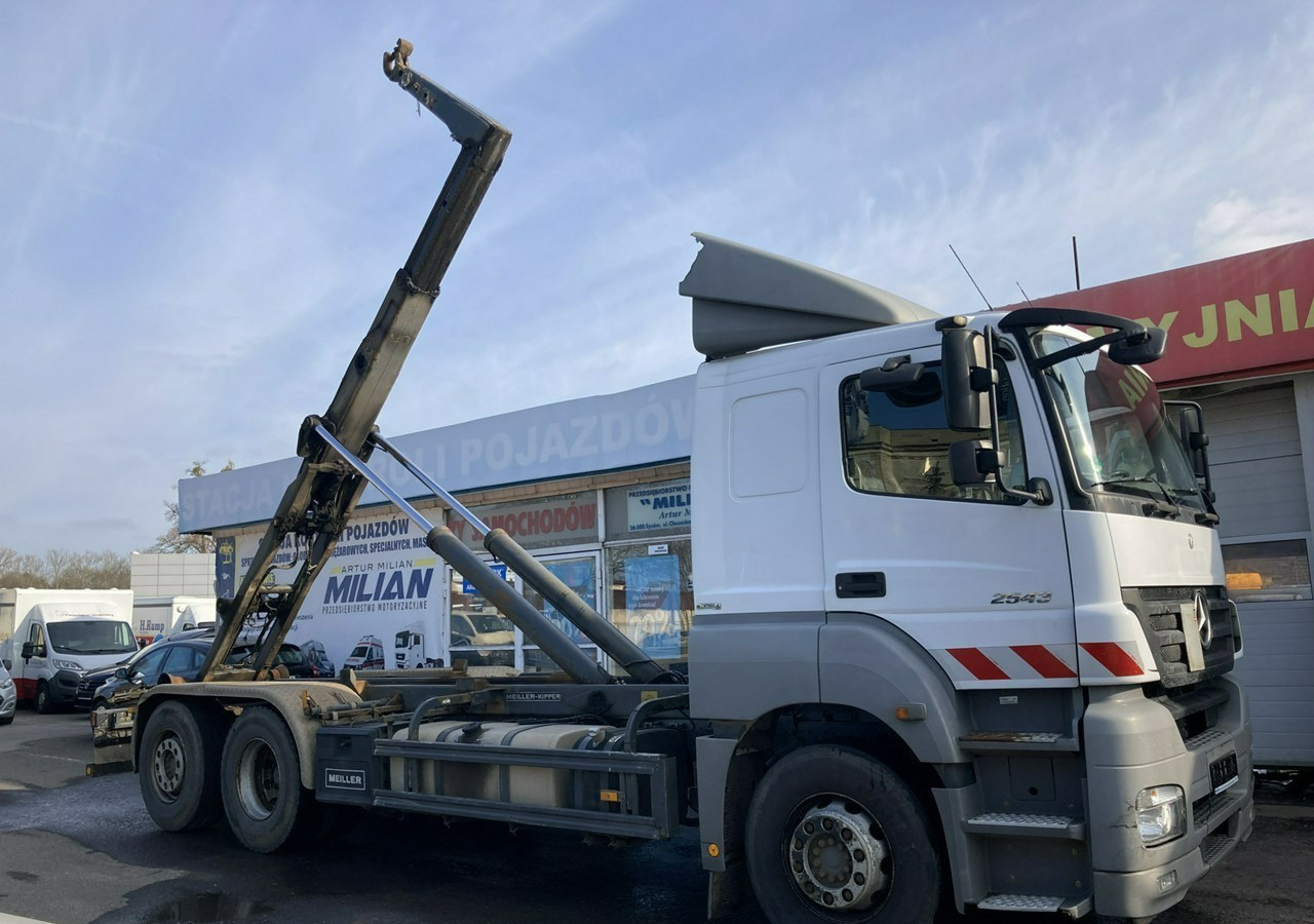 Mercedes-Benz Inny Mercedes-Benz Mercedes Axor 2543 Hakowiec bramowiec MEILLER-KIPPER Model 2009 - Camion cu cârlig: Foto 1 Mercedes-Benz Inny Mercedes-Benz Mercedes Axor 2543 Hakowiec bramowiec MEILLER-KIPPER Model 2009 - Camion cu cârlig: Foto 1
