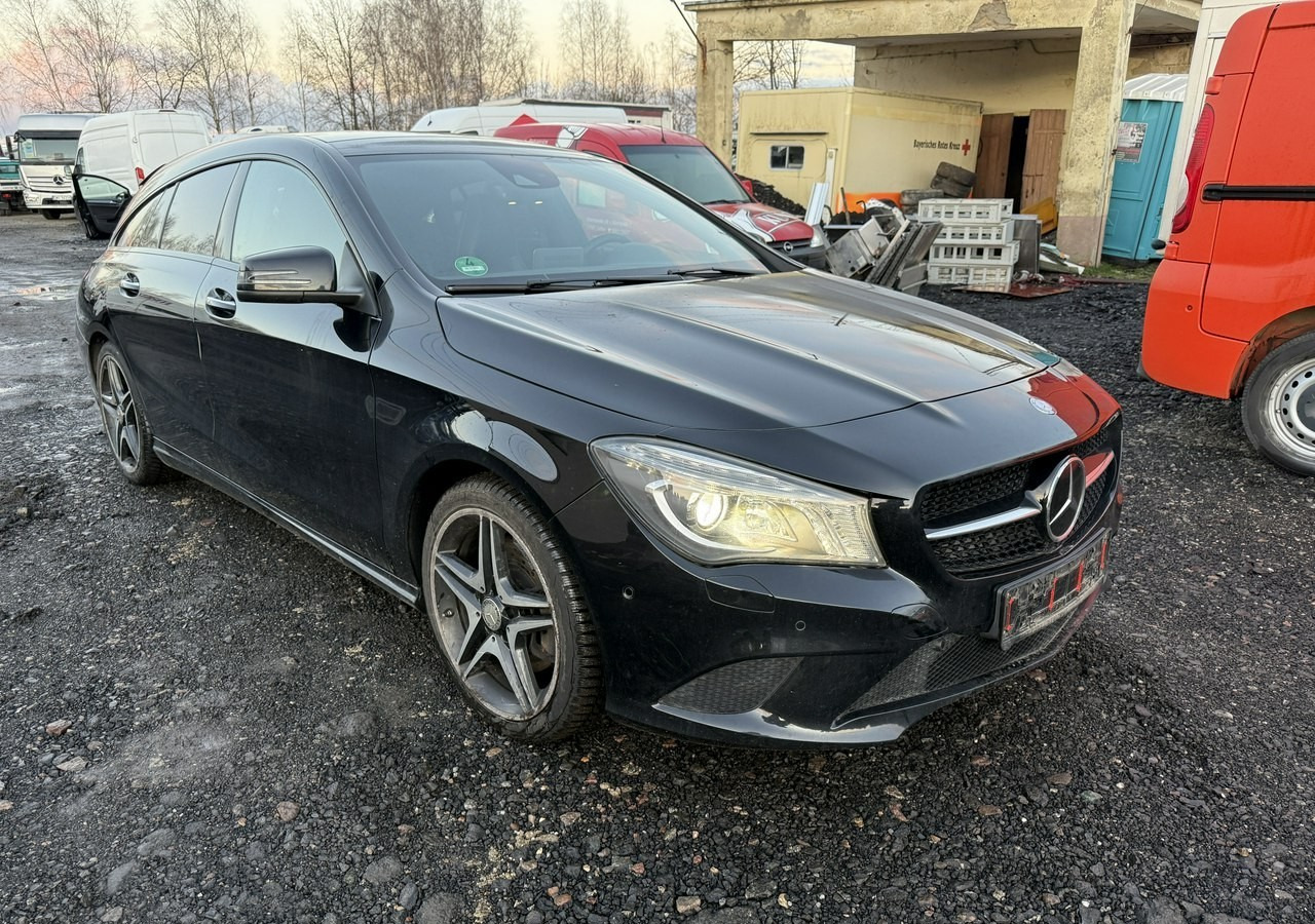 Mercedes-Benz Klasa CLA C117/X117 Mercedes-Benz Klasa CLA Mercedes CLA 250 4MATIC 2.0-210KM Bogate wyposażenie 2016 - Automobil: Foto 4 Mercedes-Benz Klasa CLA C117/X117 Mercedes-Benz Klasa CLA Mercedes CLA 250 4MATIC 2.0-210KM Bogate wyposażenie 2016 - Automobil: Foto 4