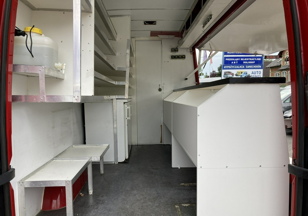 Mercedes-Benz Sprinter Autosklep pieczywa sklep Bar Gastronomiczny Food Truck Foodtruck 201 - Autorulota comerciala: Foto 2 Mercedes-Benz Sprinter Autosklep pieczywa sklep Bar Gastronomiczny Food Truck Foodtruck 201 - Autorulota comerciala: Foto 2