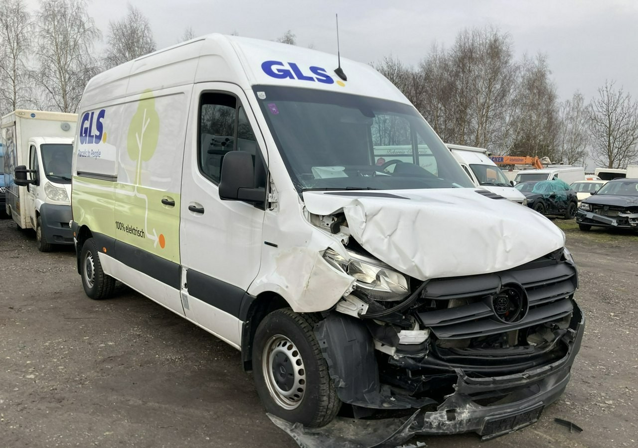 Mercedes-Benz Sprinter Mercedes Sprinter Elektryk Model 2023 - Dubă, Autoutilitară electrică: Foto 2 Mercedes-Benz Sprinter Mercedes Sprinter Elektryk Model 2023 - Dubă, Autoutilitară electrică: Foto 2