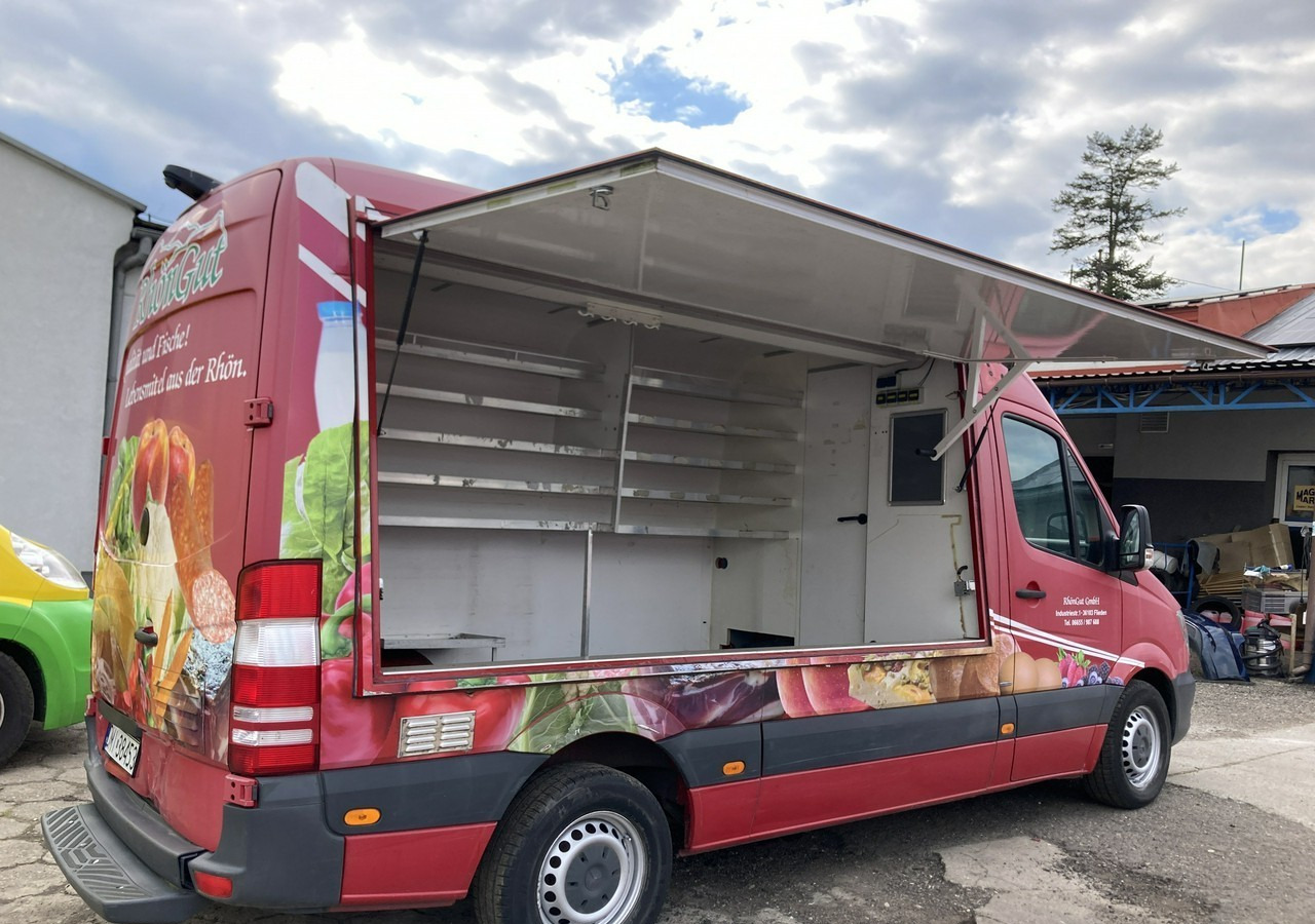 Mercedes-Benz Sprinter Sprinter Autosklep sklep bar Gastronomiczny Food Truck Foodtruck 201 - Autorulota comerciala: Foto 3 Mercedes-Benz Sprinter Sprinter Autosklep sklep bar Gastronomiczny Food Truck Foodtruck 201 - Autorulota comerciala: Foto 3