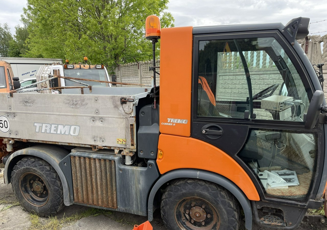 Multicar Inny Multicar Multicar 4X4 TREMO X56 Wywrotka odśnieżarka posypywarka odkurzacz - Camion basculantă: Foto 3 Multicar Inny Multicar Multicar 4X4 TREMO X56 Wywrotka odśnieżarka posypywarka odkurzacz - Camion basculantă: Foto 3