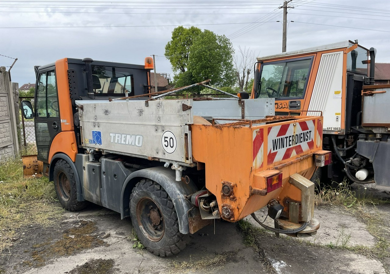 Multicar Inny Multicar Multicar 4X4 TREMO X56 Wywrotka odśnieżarka posypywarka odkurzacz - Camion basculantă: Foto 4 Multicar Inny Multicar Multicar 4X4 TREMO X56 Wywrotka odśnieżarka posypywarka odkurzacz - Camion basculantă: Foto 4