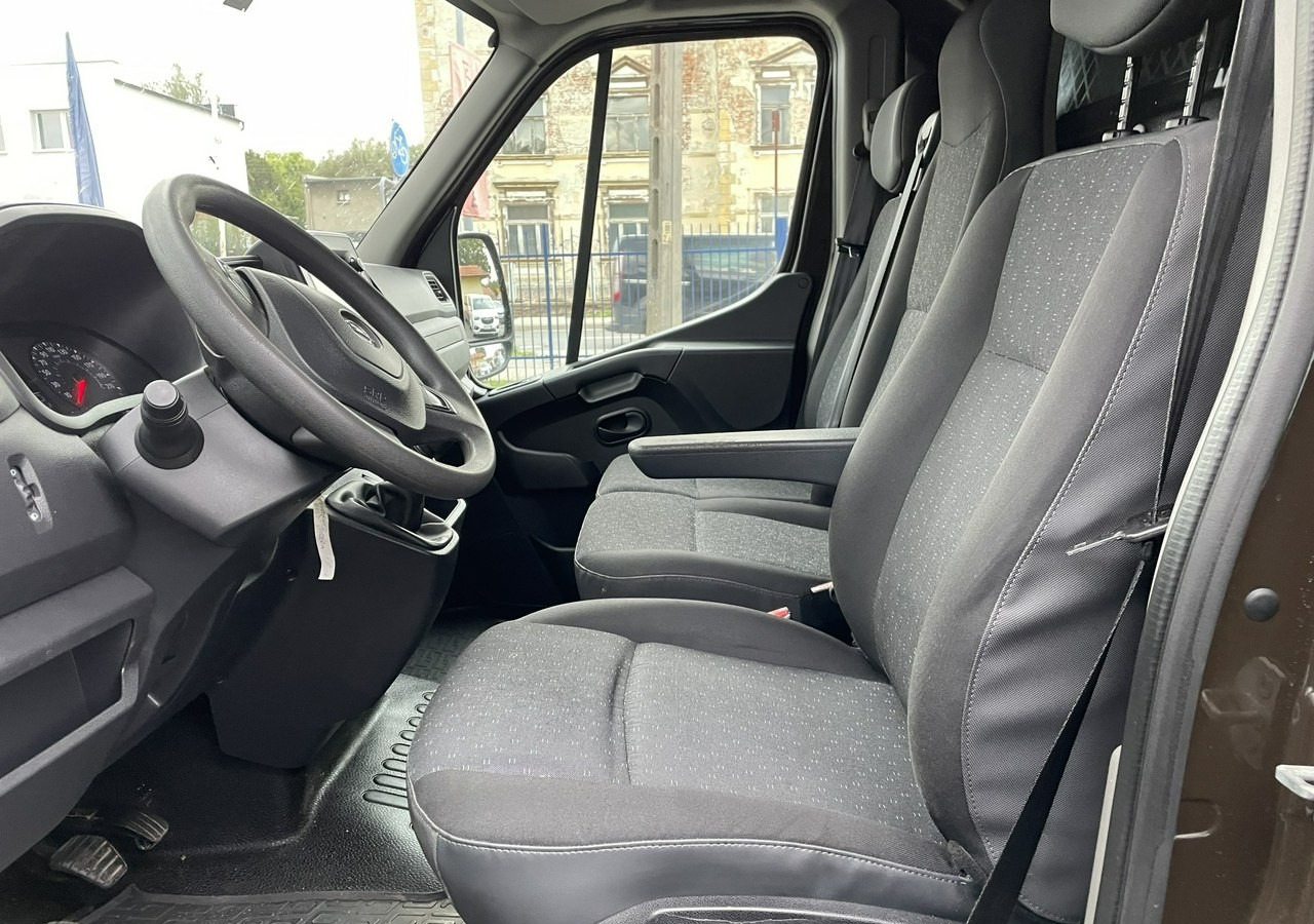 Opel Movano Opel Movano Max Długi Max Wysoki Klima Kamera Navi Model 2021 - Dubă: Foto 5 Opel Movano Opel Movano Max Długi Max Wysoki Klima Kamera Navi Model 2021 - Dubă: Foto 5