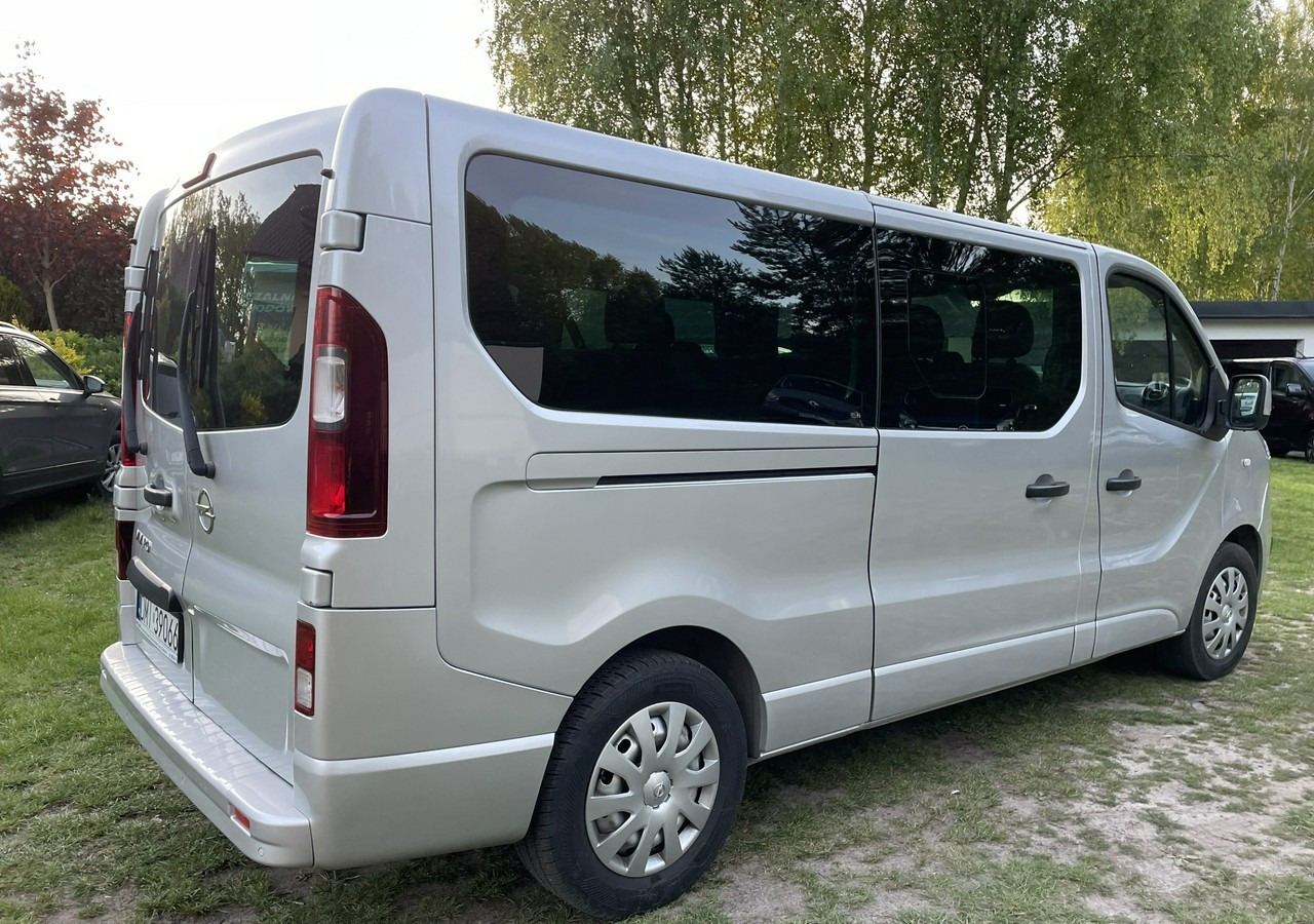 Opel Vivaro III Opel Vivaro 1.6-125KM Long 2x Klima Model 2019 - Automobil: Foto 5 Opel Vivaro III Opel Vivaro 1.6-125KM Long 2x Klima Model 2019 - Automobil: Foto 5