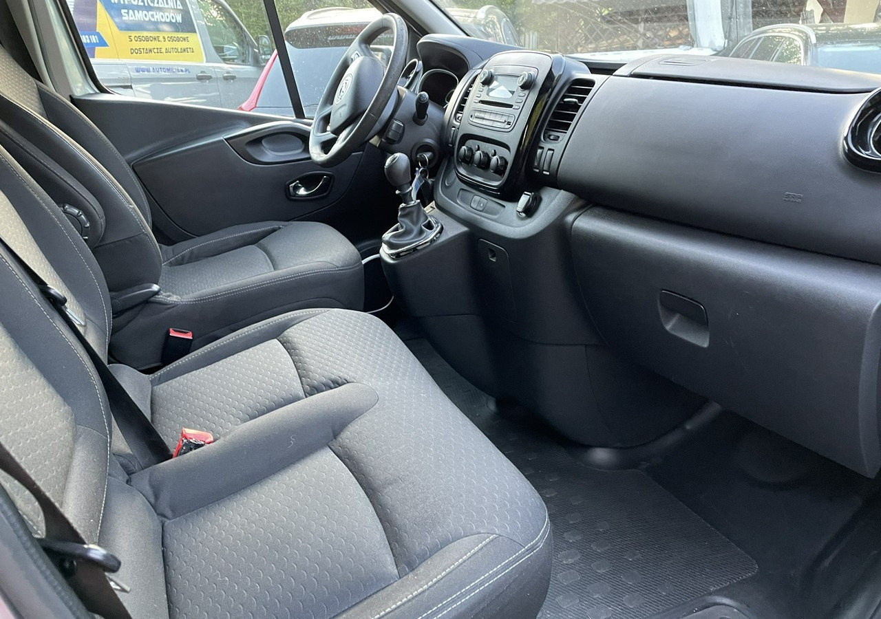 Opel Vivaro III Opel Vivaro 1.6-125KM Long 2x Klima Model 2019 - Automobil: Foto 4 Opel Vivaro III Opel Vivaro 1.6-125KM Long 2x Klima Model 2019 - Automobil: Foto 4