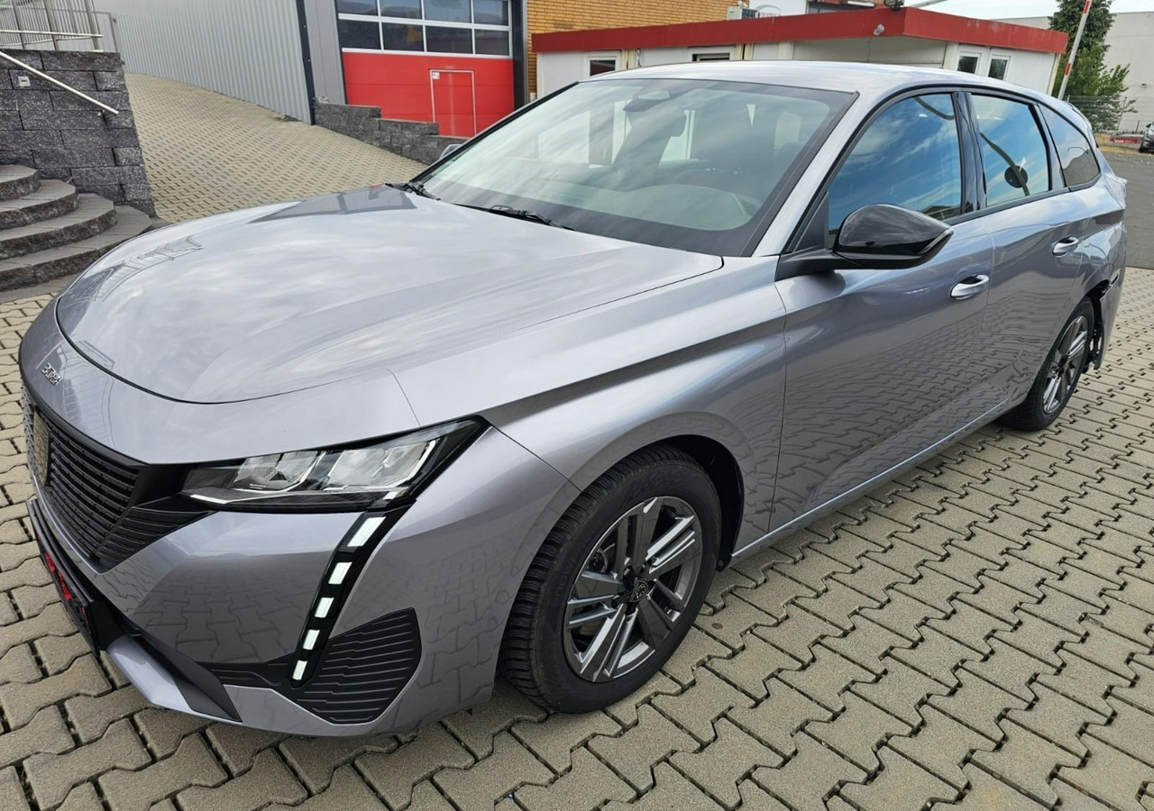 Peugeot 308 II Peugeot 308 Bogate wyposażenie Model 2025 - Mașină break: Foto 2 Peugeot 308 II Peugeot 308 Bogate wyposażenie Model 2025 - Mașină break: Foto 2