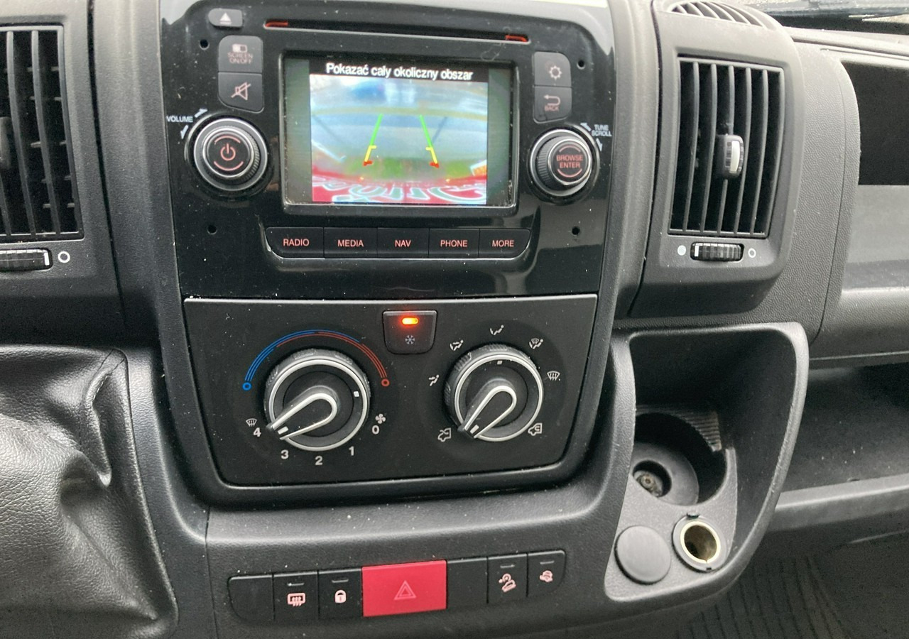 Leasing de Peugeot Boxer Autosklep pieczywa Gastronomiczny Food Truck Foodtruck sklep 2018 Peugeot Boxer Autosklep pieczywa Gastronomiczny Food Truck Foodtruck sklep 2018: Foto 15 Leasing de Peugeot Boxer Autosklep pieczywa Gastronomiczny Food Truck Foodtruck sklep 2018 Peugeot Boxer Autosklep pieczywa Gastronomiczny Food Truck Foodtruck sklep 2018: Foto 15