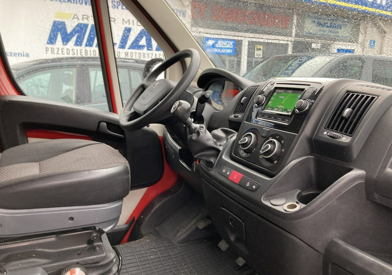 Peugeot Boxer Autosklep pieczywa Gastronomiczny Food Truck Foodtruck sklep 2018 - Autorulota comerciala: Foto 5 Peugeot Boxer Autosklep pieczywa Gastronomiczny Food Truck Foodtruck sklep 2018 - Autorulota comerciala: Foto 5