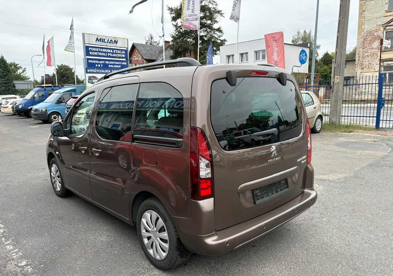 Peugeot Partner II Peugeot Partner Tepee 100 Family Model 2013 - Mașină break: Foto 5 Peugeot Partner II Peugeot Partner Tepee 100 Family Model 2013 - Mașină break: Foto 5