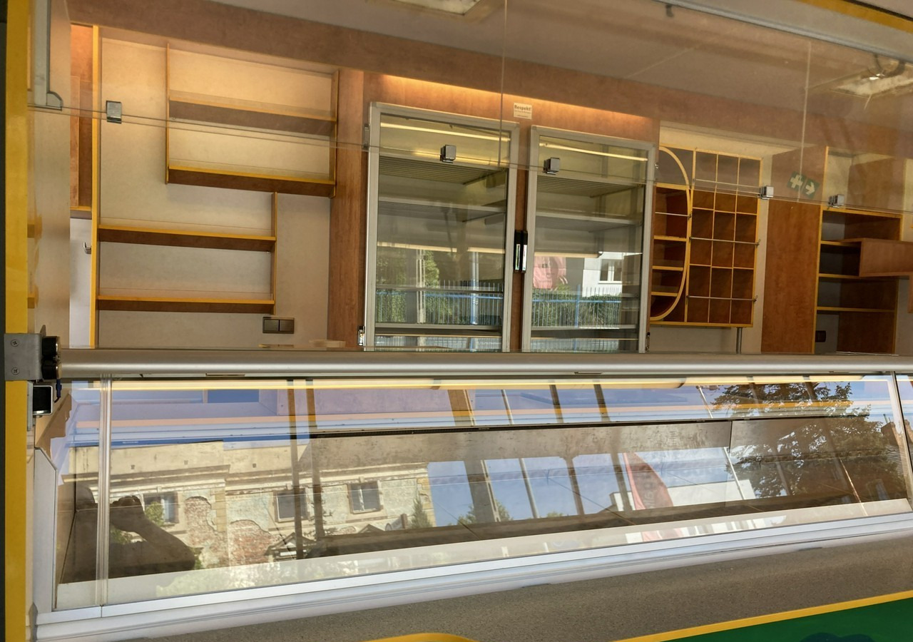 Autorulota comerciala Renault Master Autosklep wędlin sklep bar Gastronomiczny Food Truck Foodtruck Borco: Foto 6