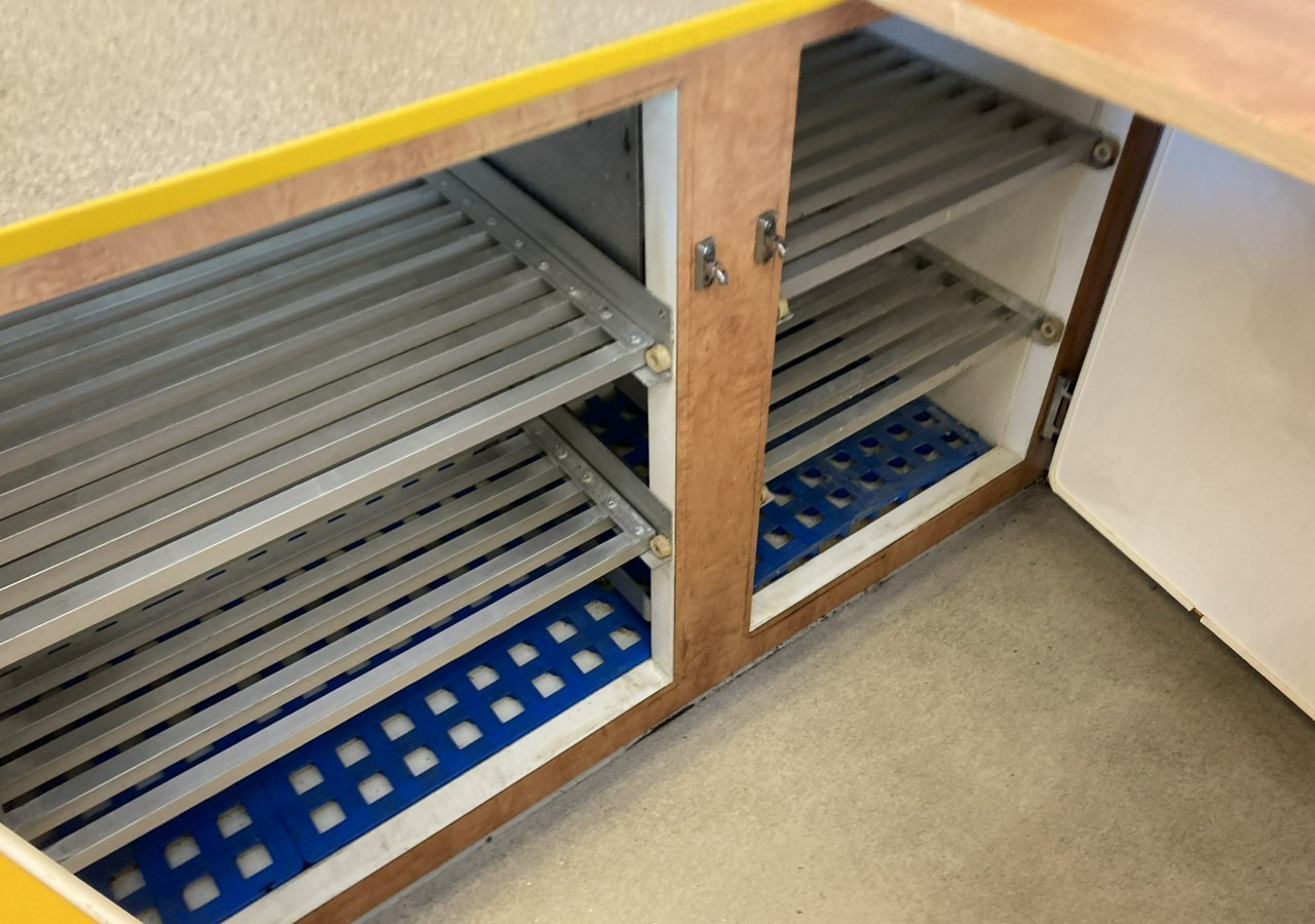 Autorulota comerciala Renault Master Autosklep wędlin sklep bar Gastronomiczny Food Truck Foodtruck Borco: Foto 16