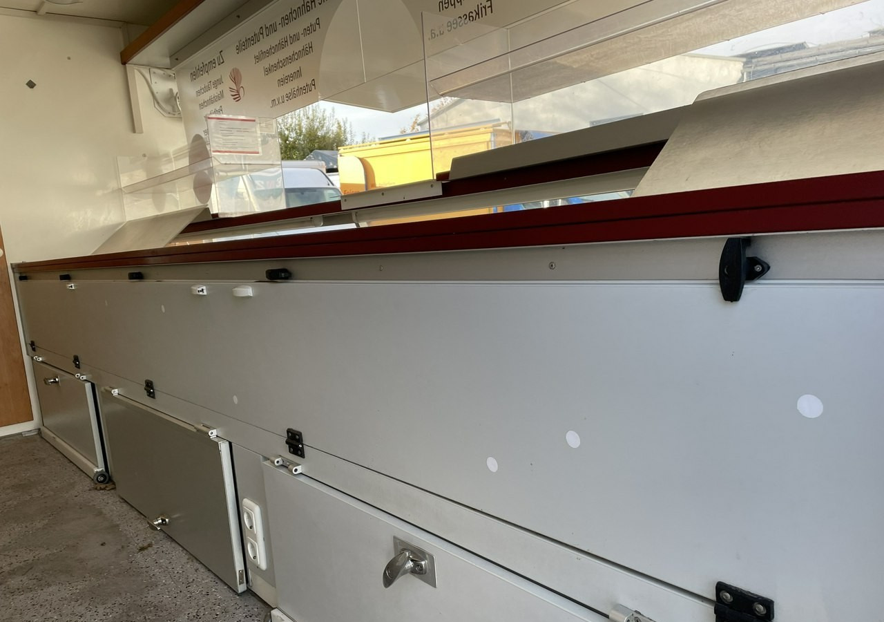 Renault Master Master Autosklep Gastronomiczny Food Truck Foodtruck Sklep bar 2009 - Autorulota comerciala: Foto 5 Renault Master Master Autosklep Gastronomiczny Food Truck Foodtruck Sklep bar 2009 - Autorulota comerciala: Foto 5