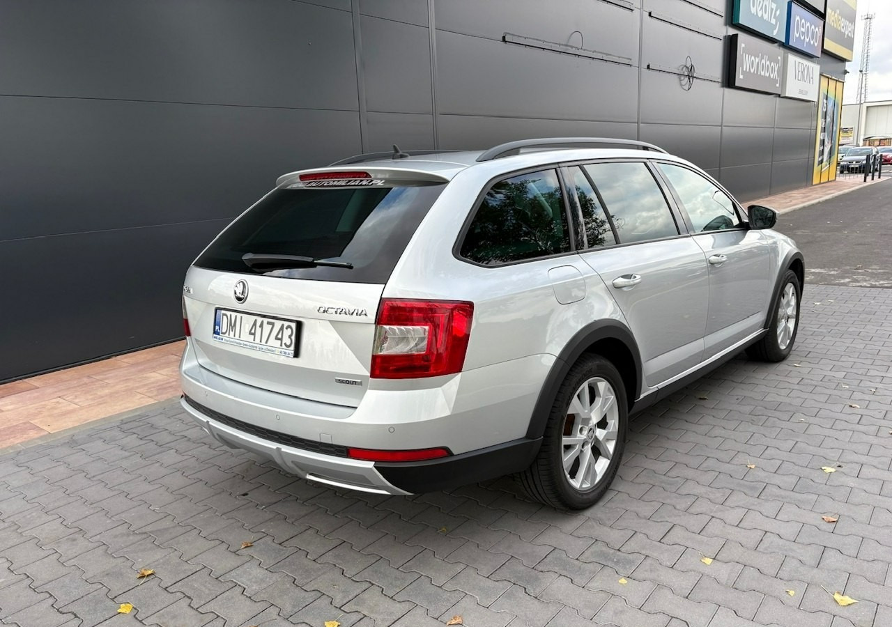 Skoda Octavia III Skoda Octavia 4X4 Scout 2.0 TDI -150KM Model 2017 Bezwypadkowa FV 23 - Automobil: Foto 4 Skoda Octavia III Skoda Octavia 4X4 Scout 2.0 TDI -150KM Model 2017 Bezwypadkowa FV 23 - Automobil: Foto 4