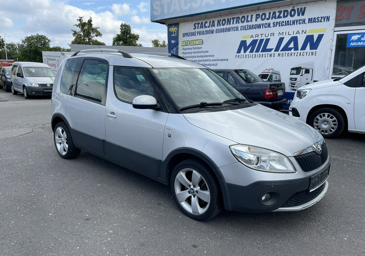 Skoda Roomster I Roomster Scout 1.6-16V Klima 2012 - Automobil: Foto 3 Skoda Roomster I Roomster Scout 1.6-16V Klima 2012 - Automobil: Foto 3