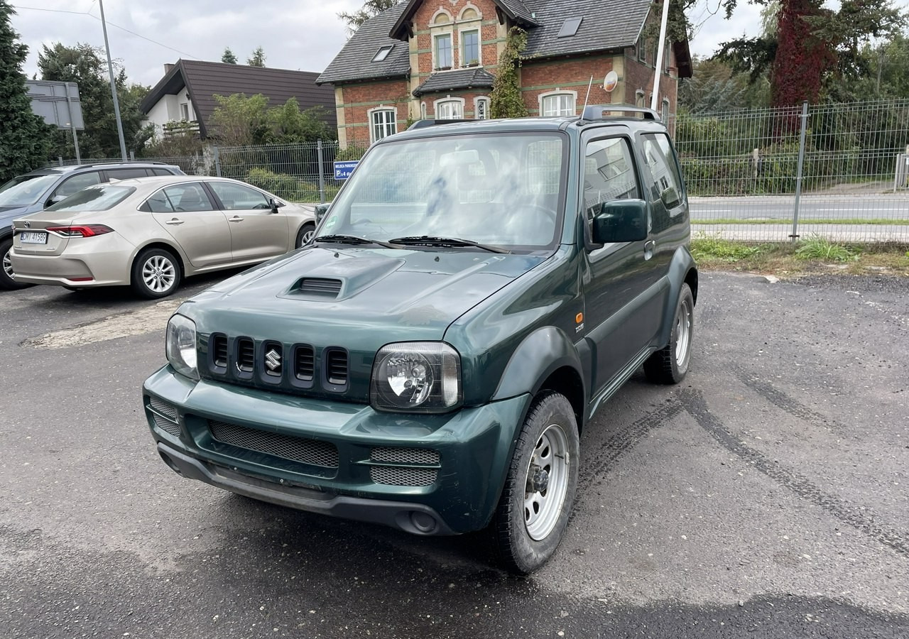 Suzuki Jimny Suzuki Jimny 1.5 Diesel 4X4 - SUV: Foto 2 Suzuki Jimny Suzuki Jimny 1.5 Diesel 4X4 - SUV: Foto 2