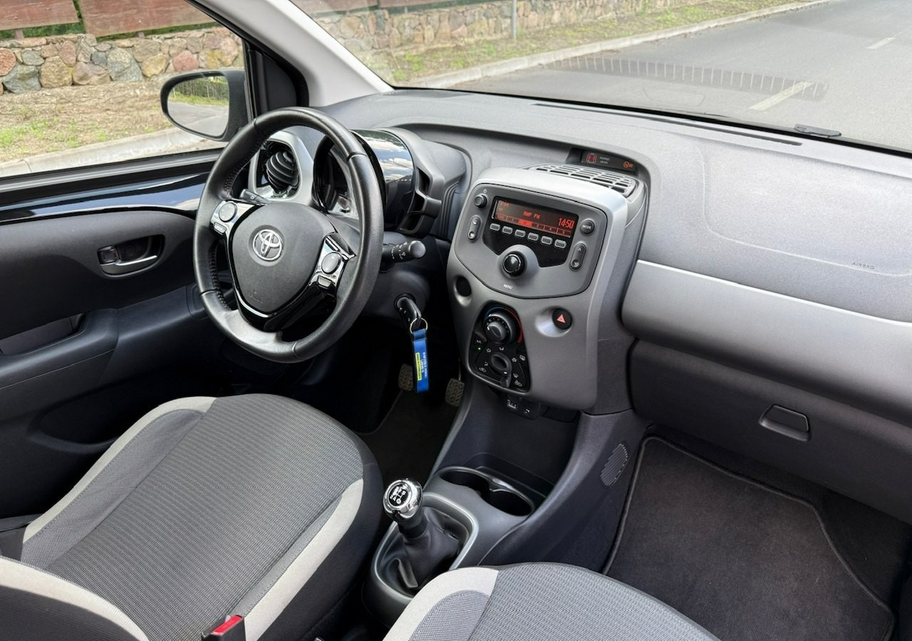 Hatchback Toyota Aygo II Toyota Aygo 1.0-16V Klima Salon PL 24651km Model 2021: Foto 18