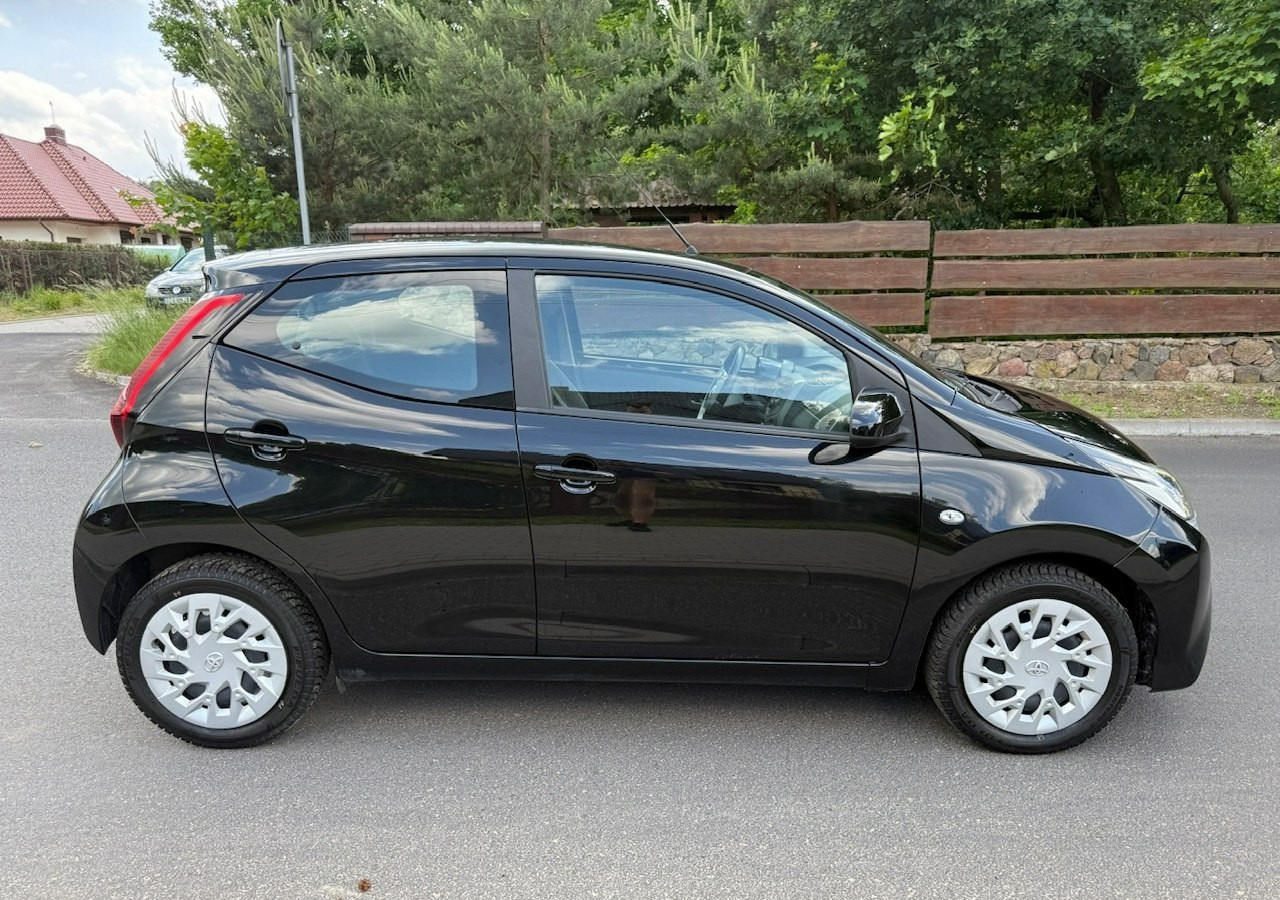 Toyota Aygo II Toyota Aygo 1.0-16V Klima Salon PL 24651km Model 2021 - Hatchback: Foto 5 Toyota Aygo II Toyota Aygo 1.0-16V Klima Salon PL 24651km Model 2021 - Hatchback: Foto 5