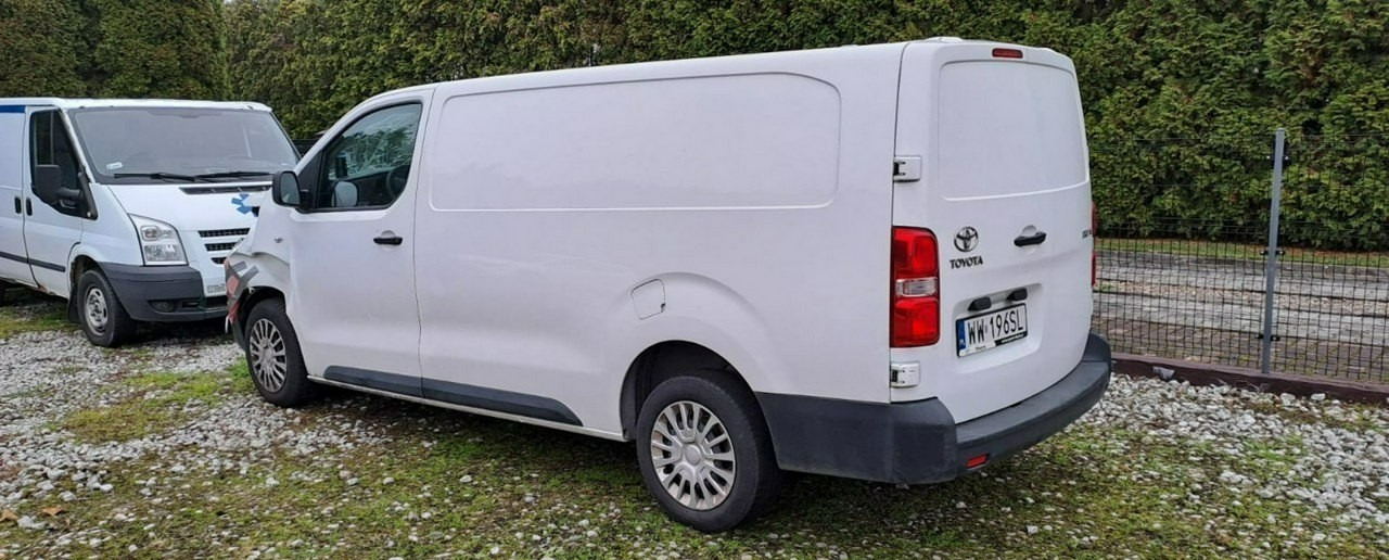 Toyota Proace Toyota Proace Maxi Klima chlodnia izoterma 2020 Salon PL - Autoutilitară frigorifica: Foto 4 Toyota Proace Toyota Proace Maxi Klima chlodnia izoterma 2020 Salon PL - Autoutilitară frigorifica: Foto 4
