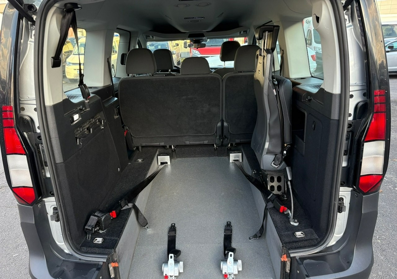 Volkswagen Caddy III Caddy 2.0TDI dla Niepełnosprawnych inwalida rampa Model 2022 PFRON - Mașină break: Foto 4 Volkswagen Caddy III Caddy 2.0TDI dla Niepełnosprawnych inwalida rampa Model 2022 PFRON - Mașină break: Foto 4