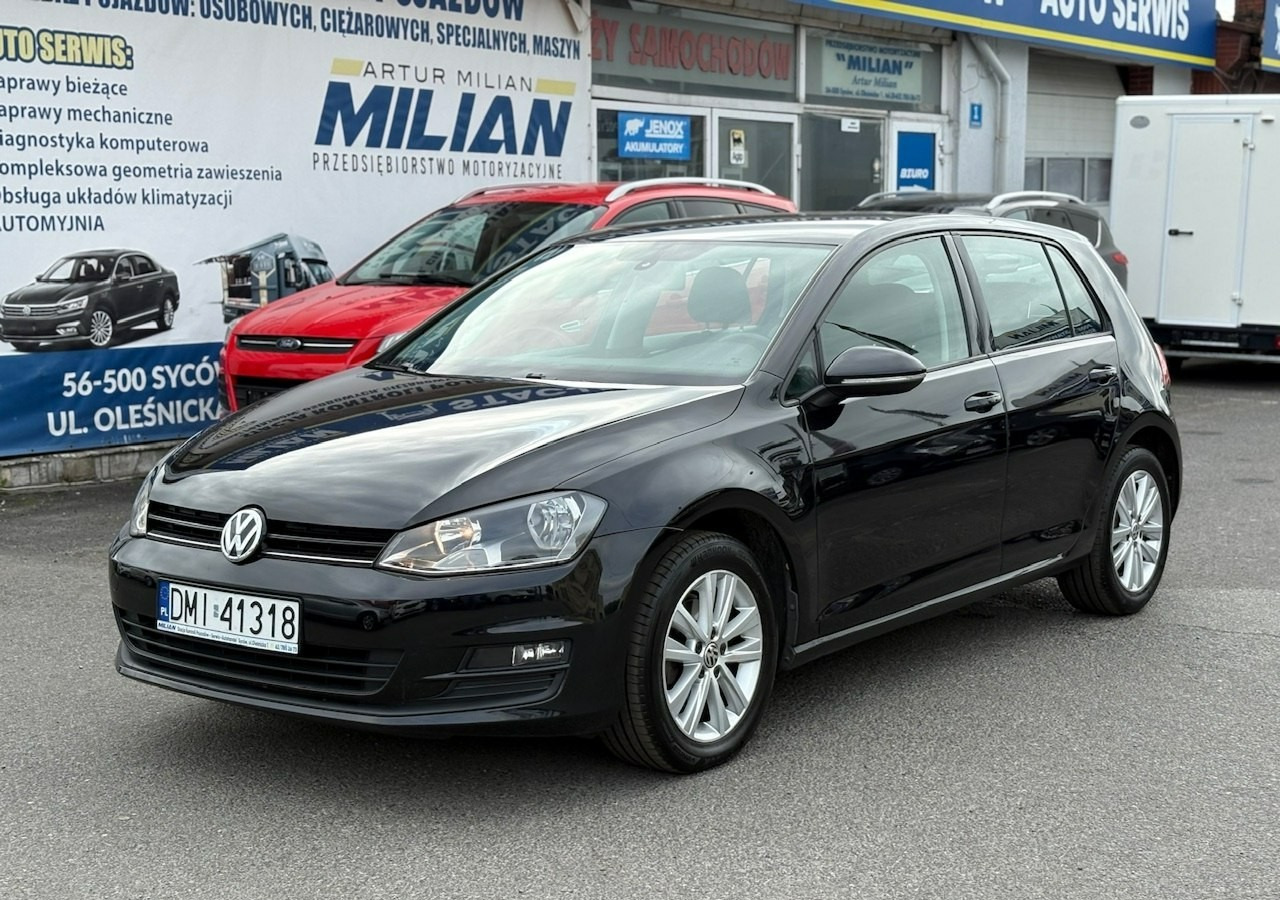 Volkswagen Golf VII VII 1,6 TDI 110KM 153TKM Klimatronik Navi Alu PDC 2015 Bez wkładu fi - Hatchback: Foto 1 Volkswagen Golf VII VII 1,6 TDI 110KM 153TKM Klimatronik Navi Alu PDC 2015 Bez wkładu fi - Hatchback: Foto 1