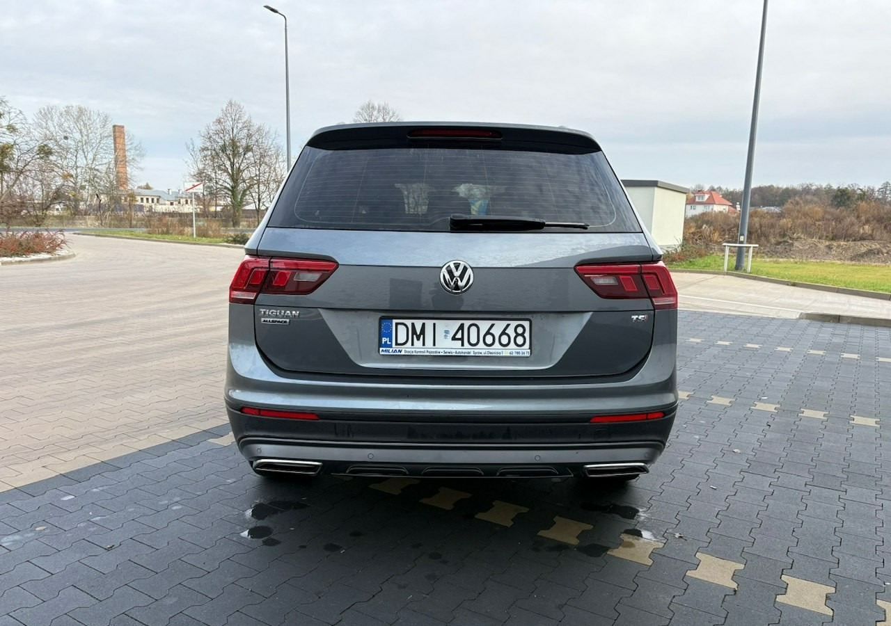 Volkswagen Tiguan II 1,4TSI 150KM 65tyśkm 7osobowy Comfort Tempomat ACC Klima Alu 2018 - SUV: Foto 5 Volkswagen Tiguan II 1,4TSI 150KM 65tyśkm 7osobowy Comfort Tempomat ACC Klima Alu 2018 - SUV: Foto 5