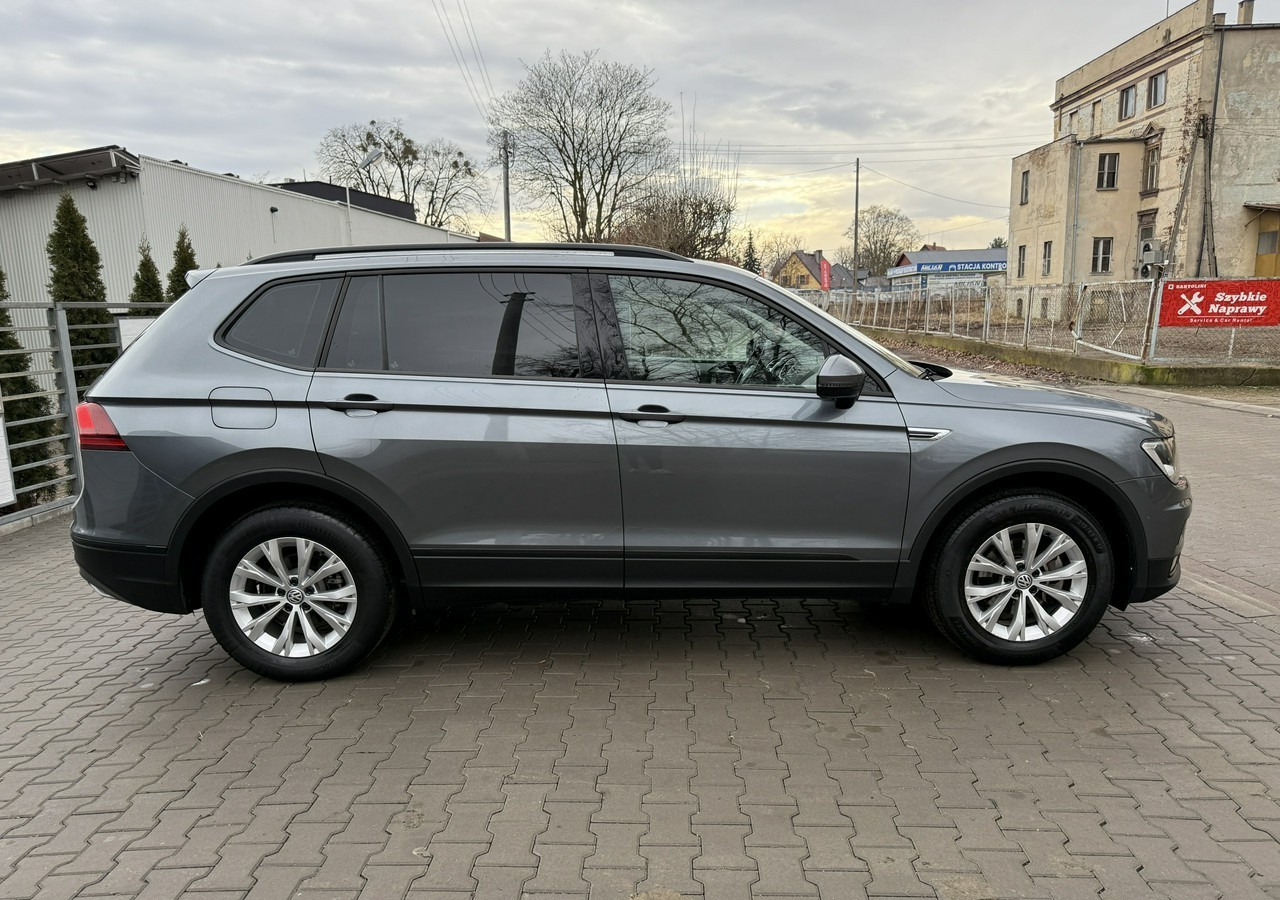 Volkswagen Tiguan II 1,4TSI 150KM 65tyśkm 7osobowy Comfort Tempomat ACC Klima Alu 2018 - SUV: Foto 5 Volkswagen Tiguan II 1,4TSI 150KM 65tyśkm 7osobowy Comfort Tempomat ACC Klima Alu 2018 - SUV: Foto 5