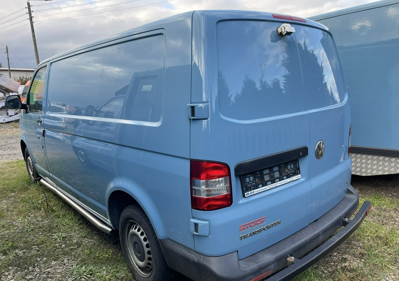 Volkswagen Transporter Trasporter T5 Bankowóz kuloodporny opancerzony 2015 - Maşina blindata: Foto 4 Volkswagen Transporter Trasporter T5 Bankowóz kuloodporny opancerzony 2015 - Maşina blindata: Foto 4