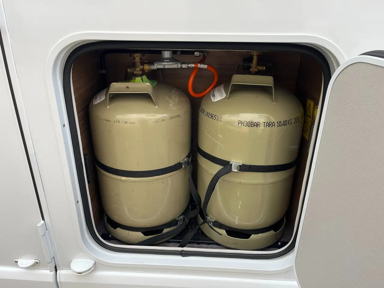 Knaus VAN TI 650 MEG VANSATION - Autorulotă semi-integrată: Foto 5 Knaus VAN TI 650 MEG VANSATION - Autorulotă semi-integrată: Foto 5