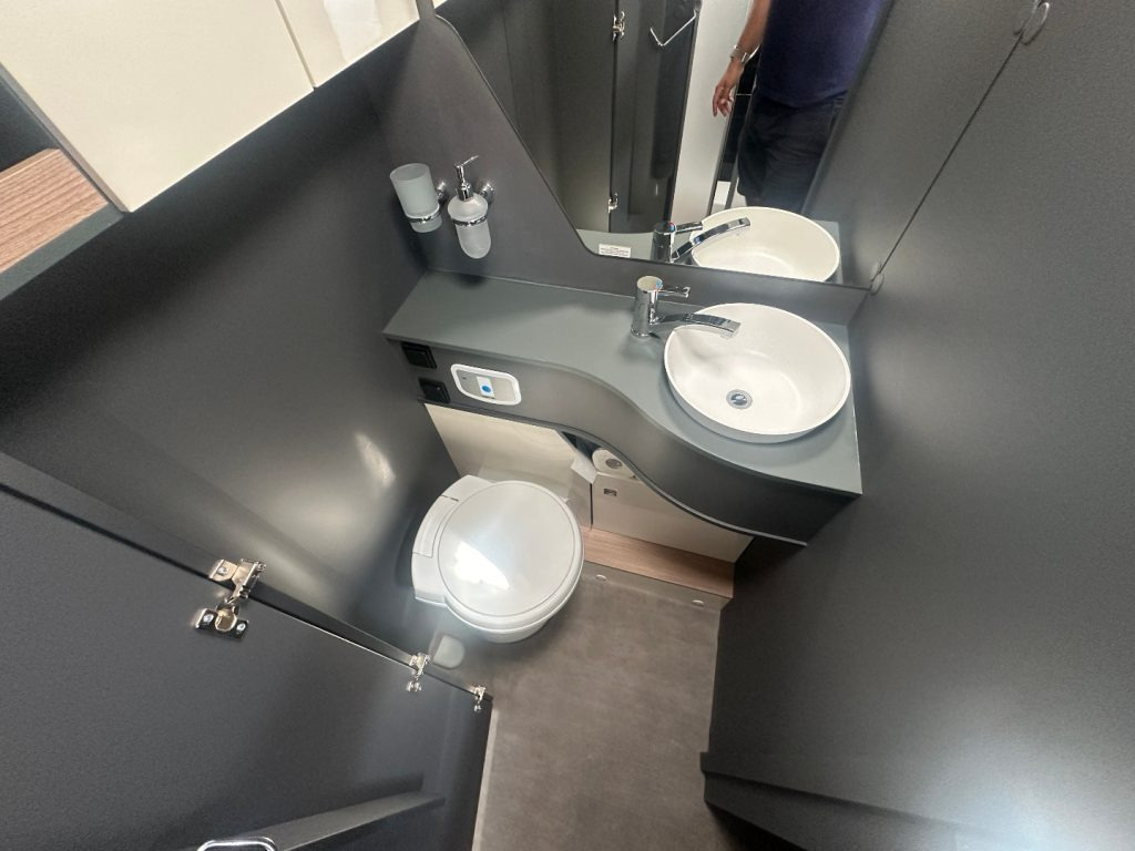 Autorulotă integrată nou LAIKA KOSMO H 1419: Foto 10