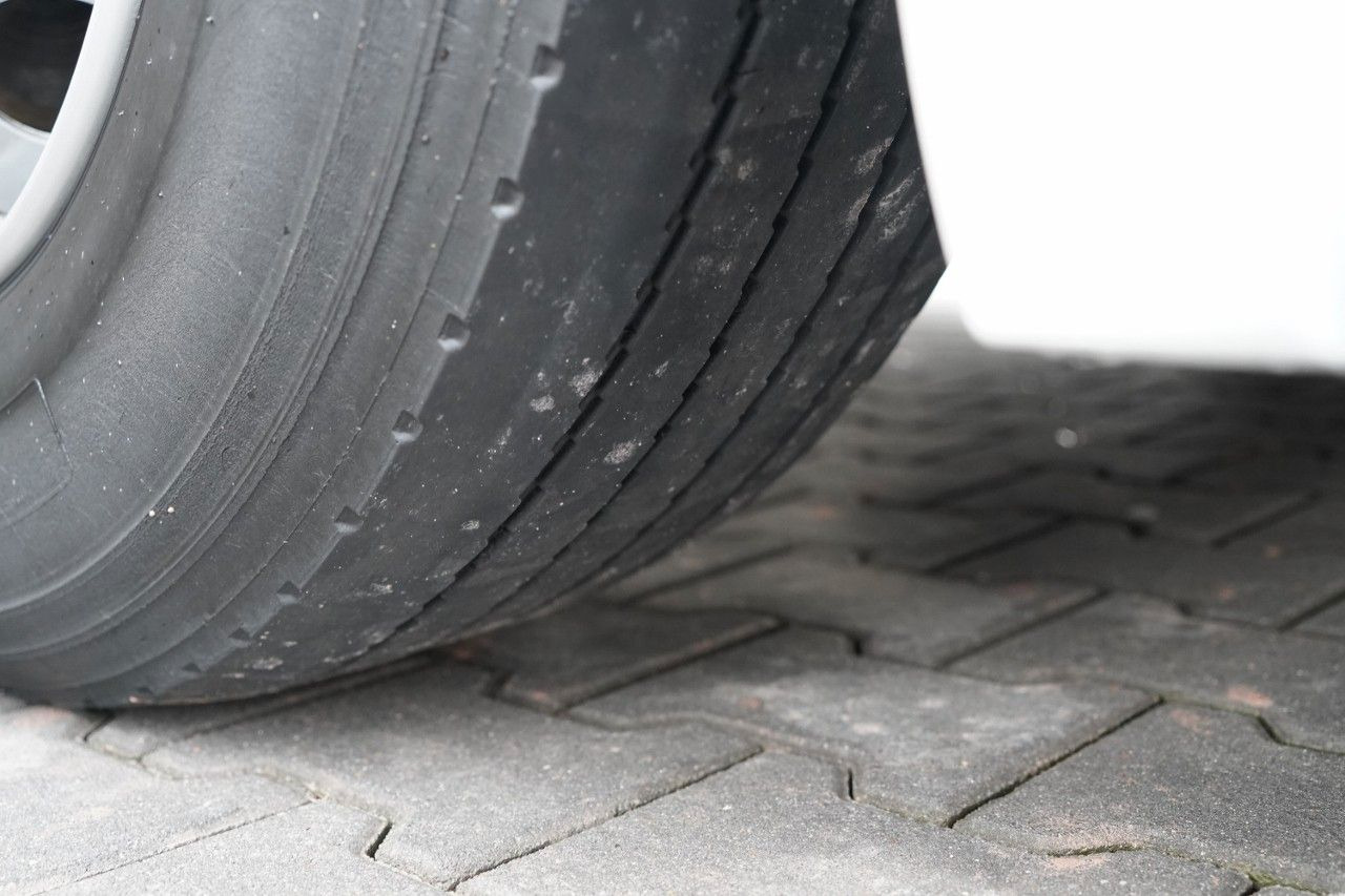 Cap tractor Iveco S-WAY / 480 / RETARDER / I-PARK COOL / OPONY 100: Foto 18 Cap tractor Iveco S-WAY / 480 / RETARDER / I-PARK COOL / OPONY 100: Foto 18