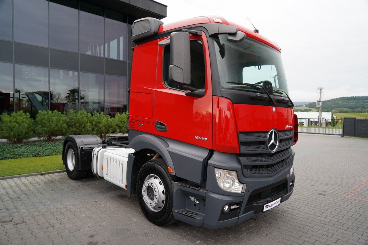 Mercedes-Benz ACTROS 1845 / HYDRAULIKA / NISKA KABINA / EURO - Cap tractor: Foto 5 Mercedes-Benz ACTROS 1845 / HYDRAULIKA / NISKA KABINA / EURO - Cap tractor: Foto 5