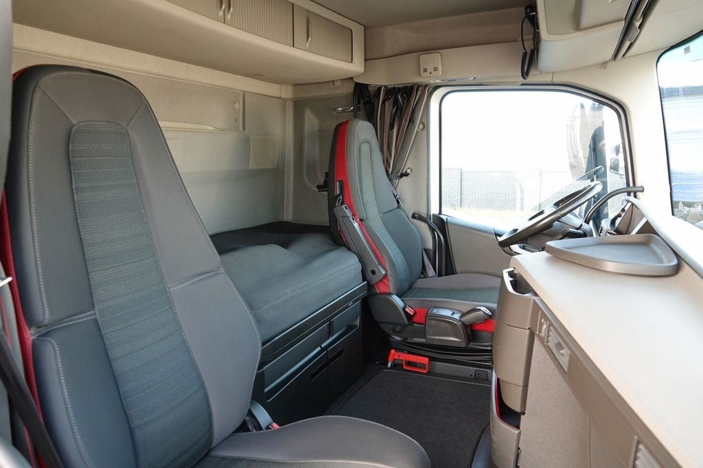 Cap tractor Volvo FH 460 / NISKA KABINA / 2018 ROK / Z NIEMIEC: Foto 18